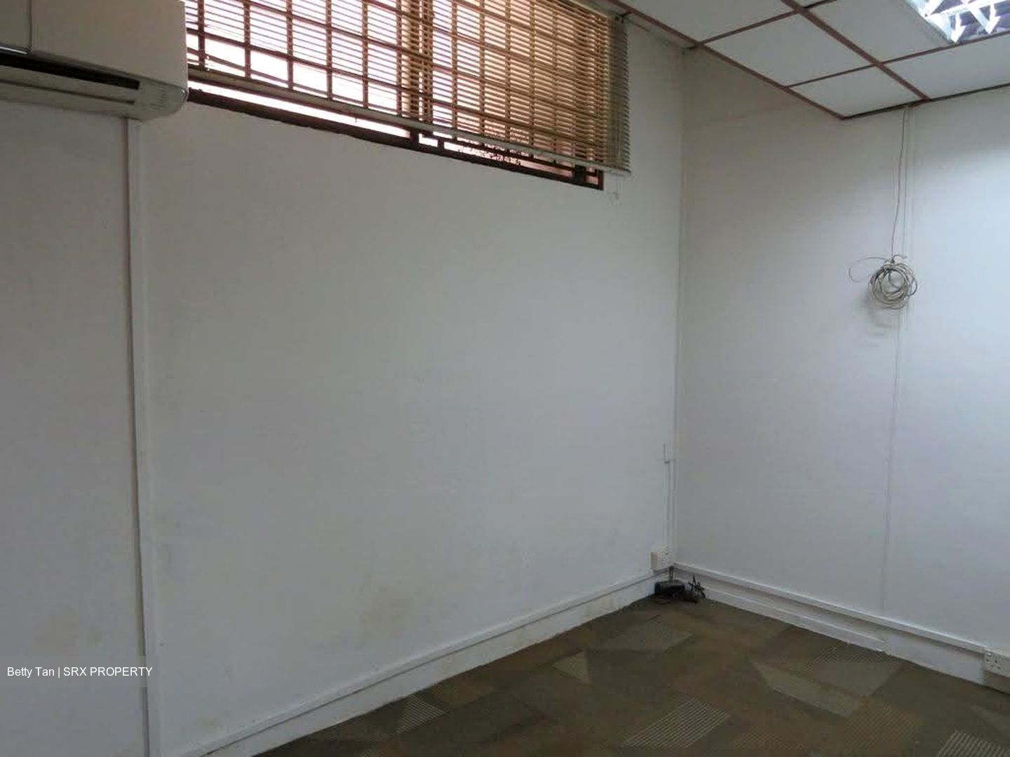 Hong Heng Garden (D26), Office #615093701